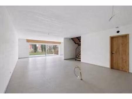 nouvelle maison prête à vivre à vendre à loncin