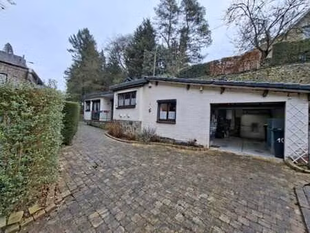 maison 4 façades située dans le centre d’esneux