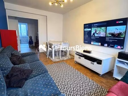 les pavillons-s/s-bois appartement de 3 pièces + cave!