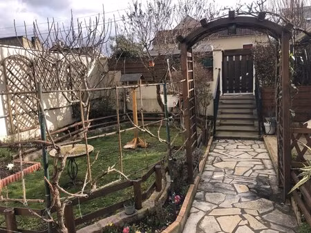 maison de 5 pièces - quartier cœur des chênes  bezons (tram t2)