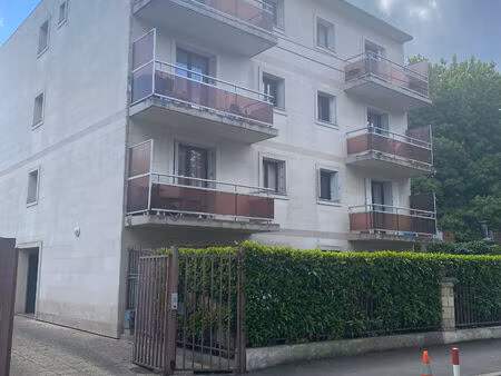 livry gargan - studio de 29m2 au rdc