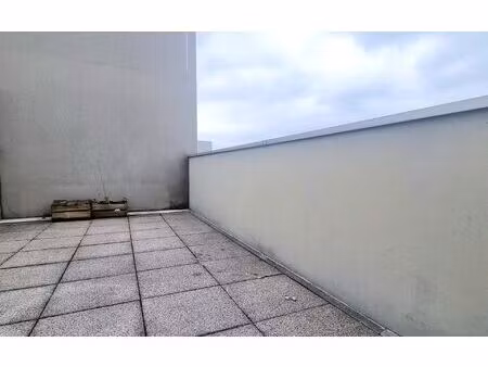 location appartement  43.25 m² t-2 à saint-denis  975 €