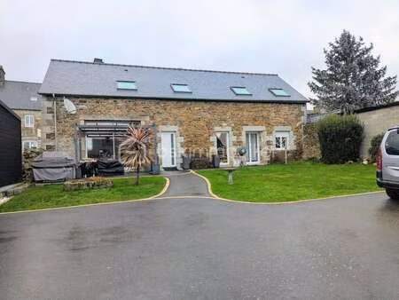 vente maison à saint-étienne-en-coglès (35460) : à vendre / 163m² saint-étienne-en-coglès