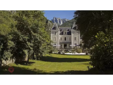 vente château 29 pièces 536 m² à saint-béat (31440)  850 000 €