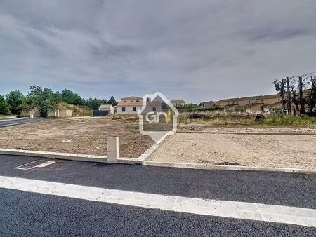 terrain constructible viabilisé à vendre