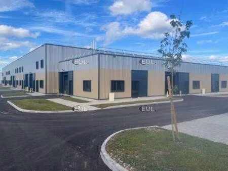 local d'activités à vendre