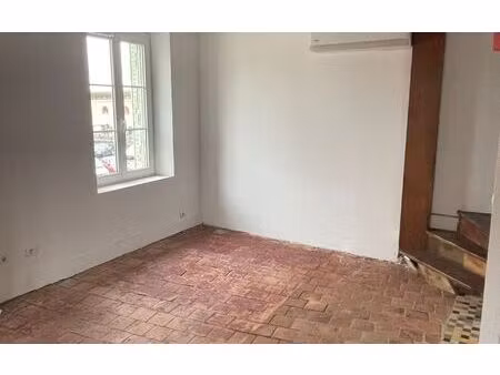 location appartement  m² t-2 à cosne-cours-sur-loire  520 €