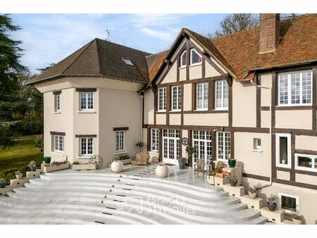 manoir du xvie siècle dans la vallée de l'avre