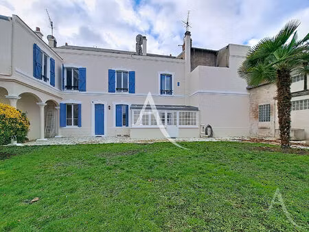 vente maison 9 pièces  206.00m²  mantes
