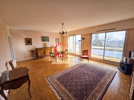 appartement 4p 119 m2 avec terrasse et garage