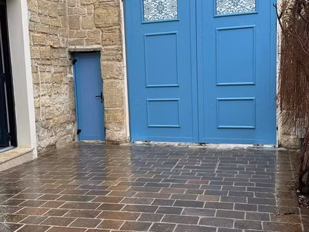 maison atypique avec terrasse