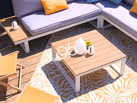 maison familiale avec chambres d'hôtes  patio et piscine au