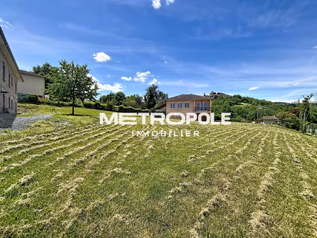 terrain constructible 739 m2