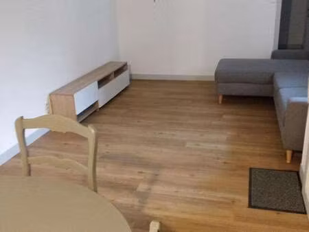 location appartement 2 pièces meublé à aizenay (85190) : à louer 2 pièces meublé / 38m² ai