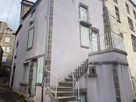 maison de bourg t3 bis volvic