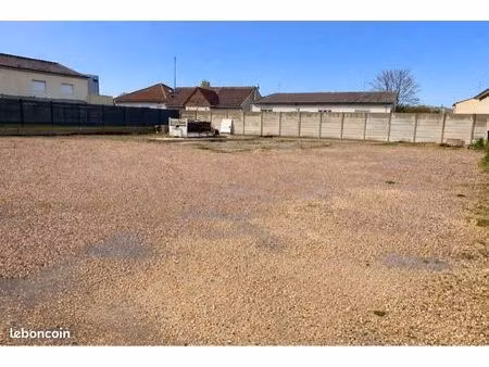 terrain a louer