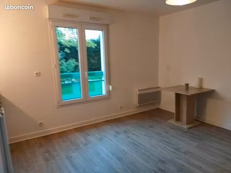 studio proche gare de betton