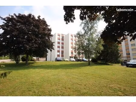 joli studio meublé à brabois  vue sur la pinède