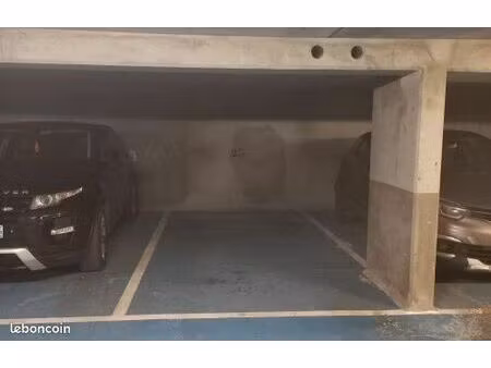 parking sous-sol sécurisé - centre ville