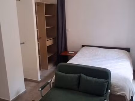 grand studio 27m2 meublé neuf avec climatisation