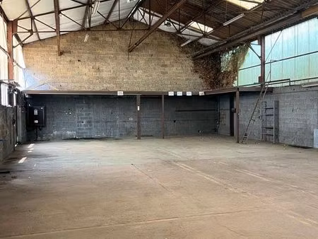 local toute activité  entrepôt hangar stockage