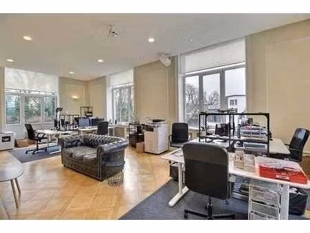 magnifique espace de bureaux polyvalent de 180 m² avec parki