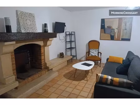 location meublée appartement 3 pièces 60 m² à petit-palais-et-cornemps (33570)  840 €