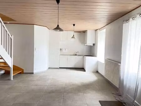 vente immeuble à coray (29370) : à vendre / 221m² coray