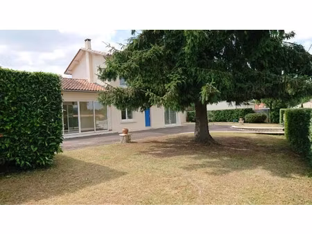 location maison 5 pièces à sadirac (33670)  1 552 €