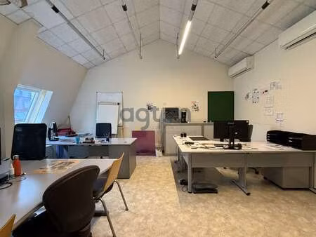 vente bureaux et commerces à la roche-sur-yon centre ville (85000) : à vendre / la roche-s