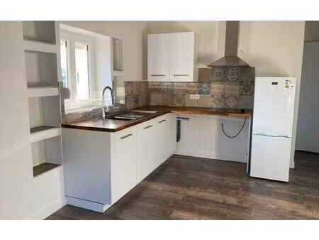 location appartement  m² t-1 à périgueux  370 €