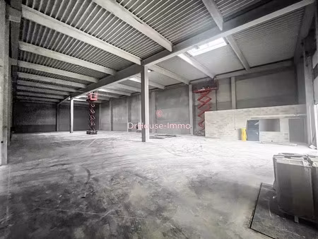 location locaux professionnels 3 pièces 1055 m² à valergues (34130)  10 500 €