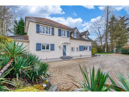 vente maison 7 pièces  210.00m²  annet