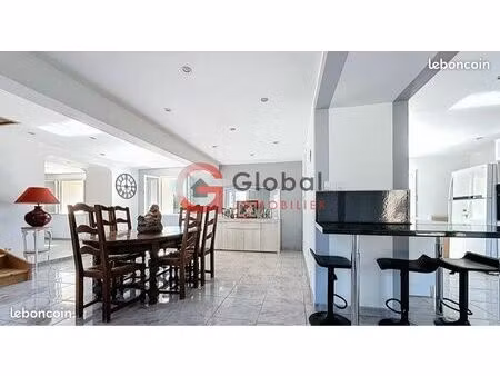 maison 6 pièces 160 m²