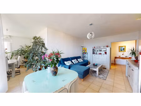 t4 avec balcon et cave