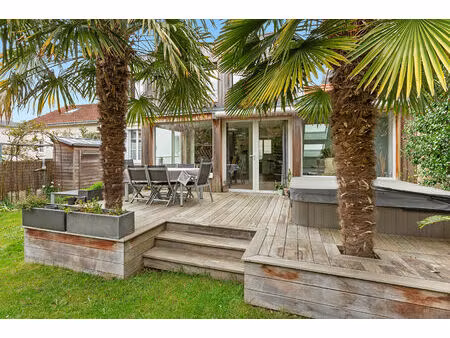 maison familiale avec jardin et garage canclaux