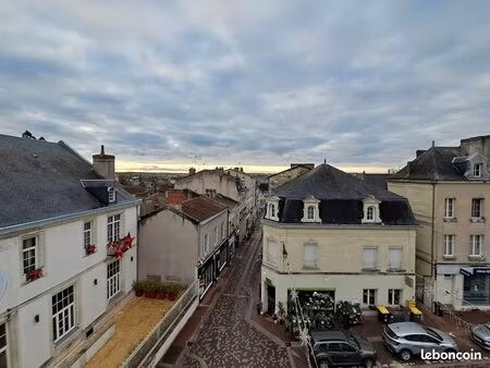 studio 1 pièce 28 m²