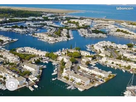 cherche marina à l’année