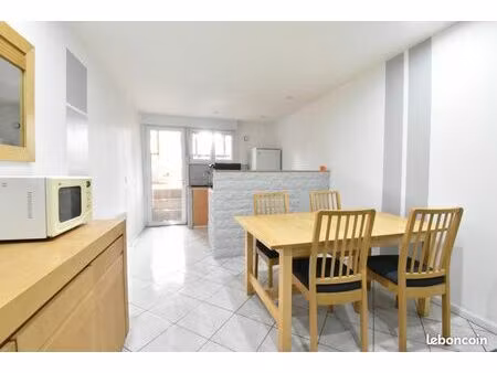 appartement 1 pièce 51 m²