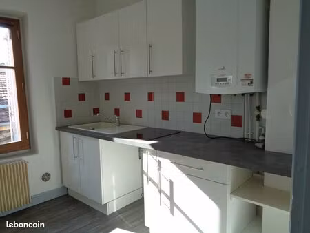 location appartement centre ville courpiere 63120