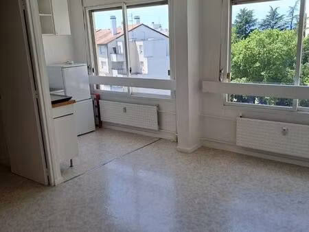 studio 22m2 croix-rousse proximité inspe