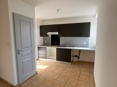 a louer t2 vallon-pont-d'arc