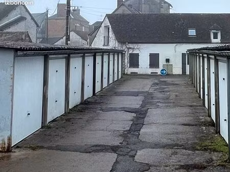 particulier loue garage box