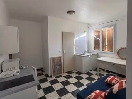 t2 meuble 540 euro charge comprise (eau électricité)a proximité de agroparc place parking 