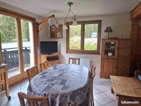 location appartement 3 pièces 56 m2 à châtel