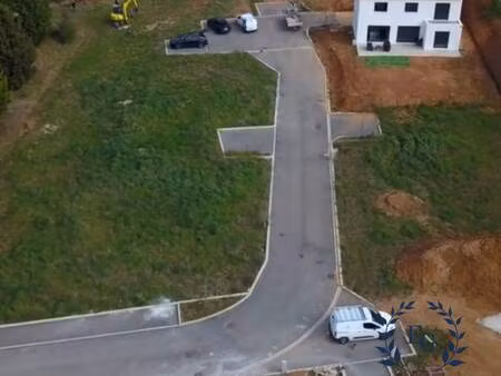 terrain constructible viabilisé à vendre