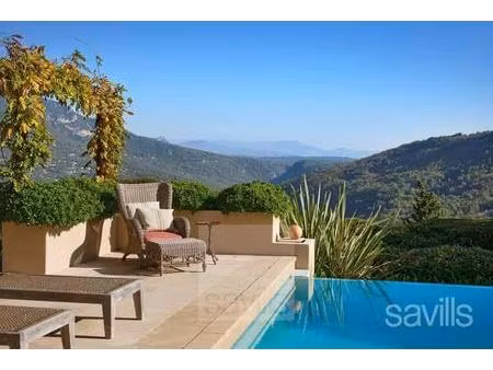 propriété d’exception avec vues panoramiques