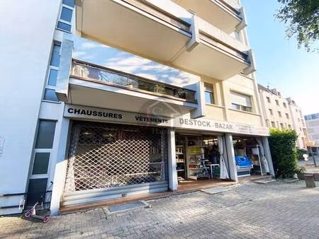 local commercial à louer