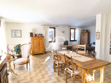 superbe t4 avec jardin à proximité du centre-ville