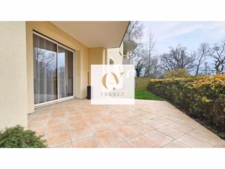 appartement t3 de 70 m2 avec 2 chambres  jardinet  garage fe